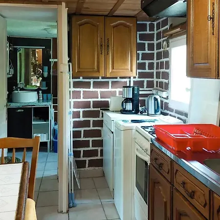 Holiday home Maison Charmante Proche De Longvilliers Avec Jardin