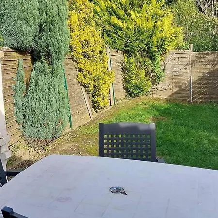 Maison Charmante Proche De Longvilliers Avec Jardin Holiday home *